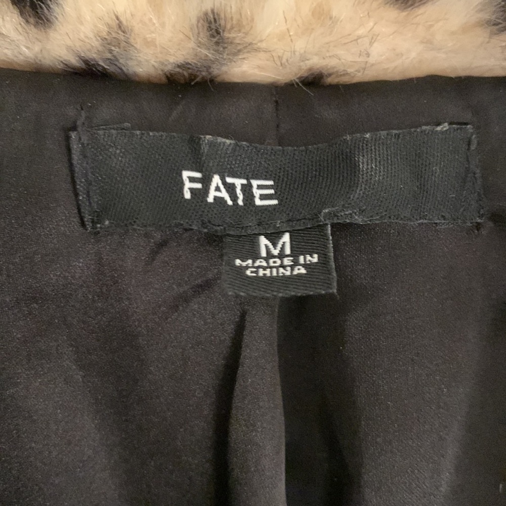 Fate Leopard Print Fuzzy Jacket π - Picture 4 of 6